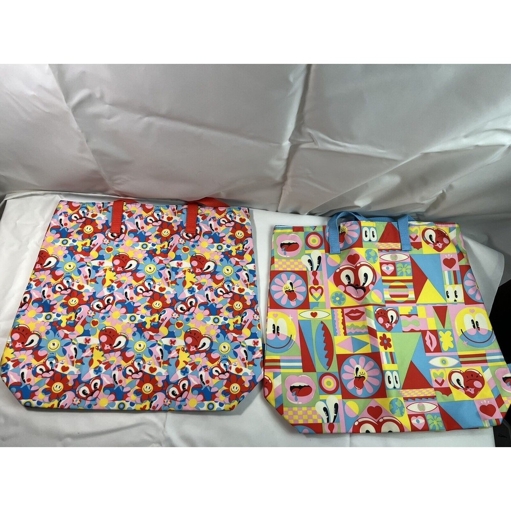2 NEW Estee Lauder Hattie Stewart Tote Bag Recycled Material‎ Beach Smiley Face